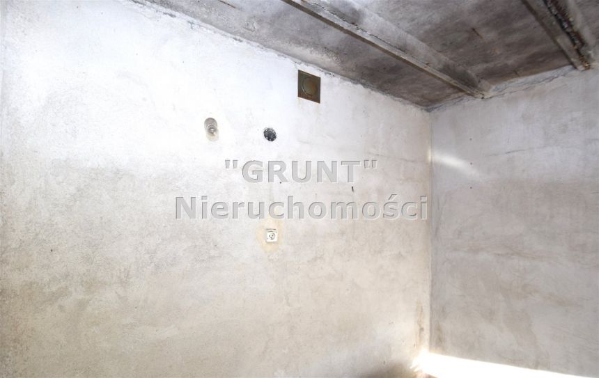 Murowany garaż na Górnym miniaturka 8