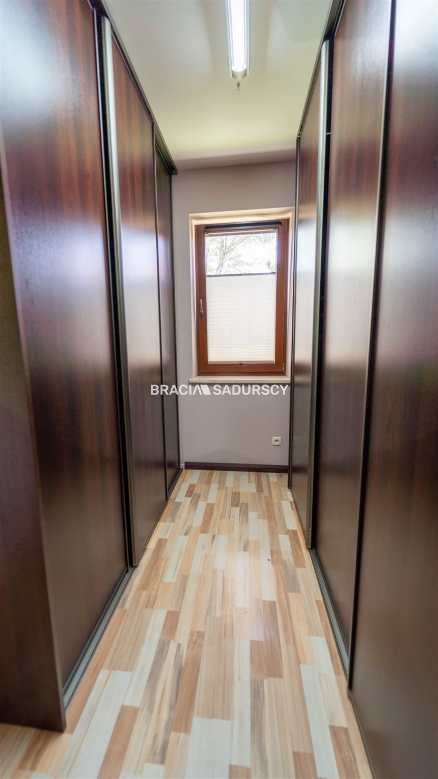 Rezydencja 420m2, 28 arów, 8 pokoji miniaturka 27