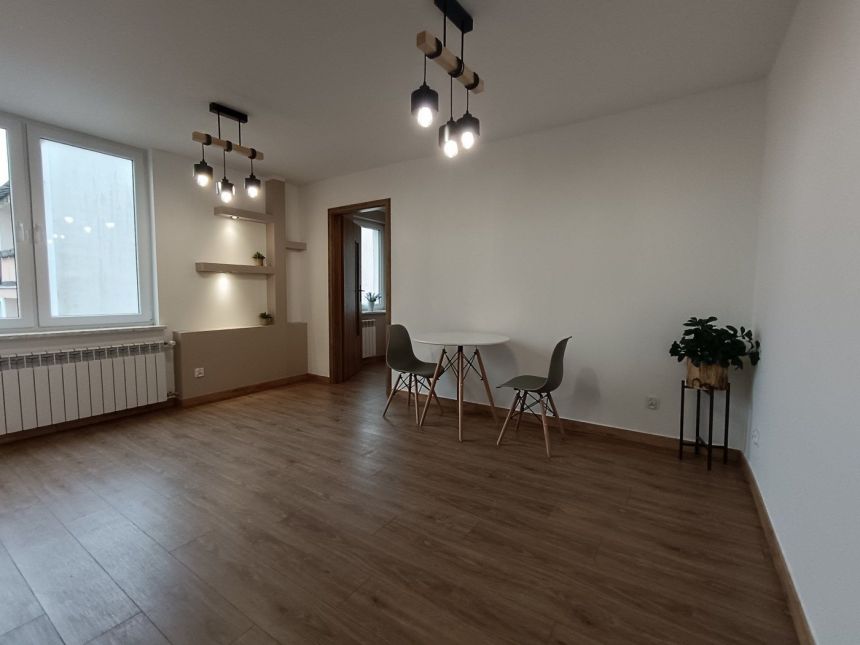 2 pokoje, widna kuchnia, II piętro, ul. Bukowa miniaturka 2