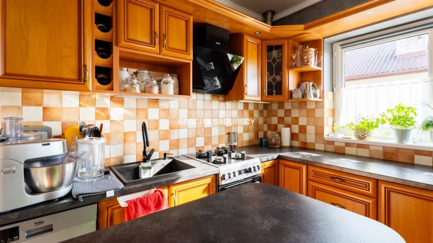 Duże mieszkanie, balkon, ogród,  blisko tramwaj miniaturka 33