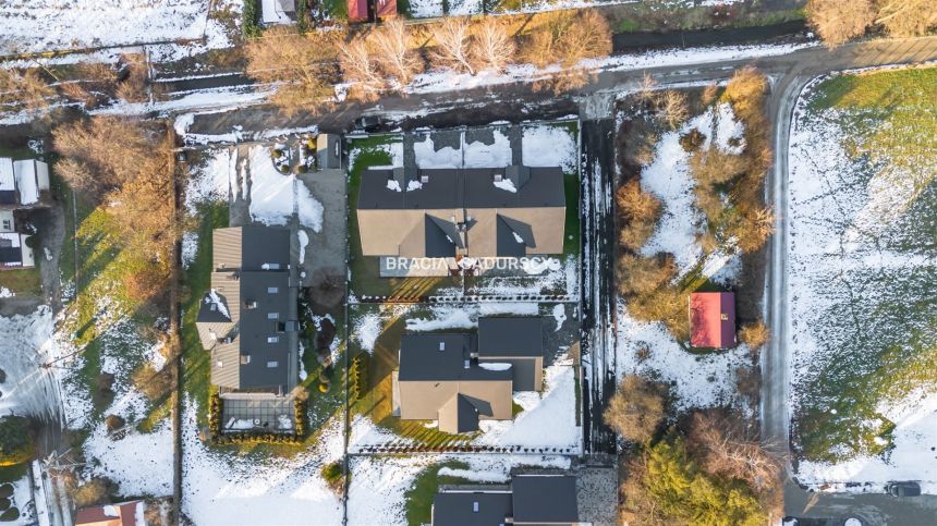 Wysoki Standard, 220 m2, 4,5 arowa dzaiłka, NOWY miniaturka 40