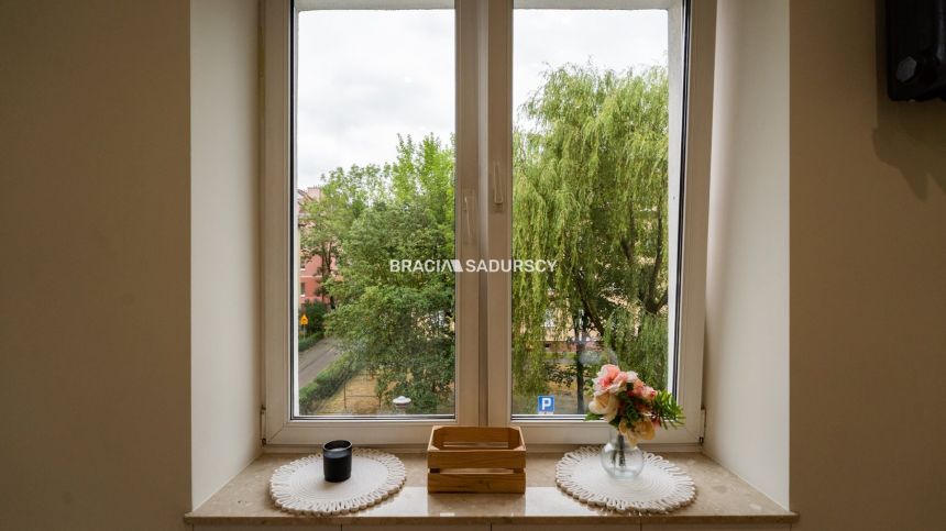 Świetna Lokalizacja,Mieszkanie po Remoncie Skawina miniaturka 11