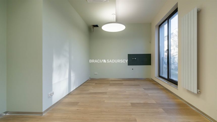 Lokal wykończony/ 108m2/ świetna lokalizacja miniaturka 7