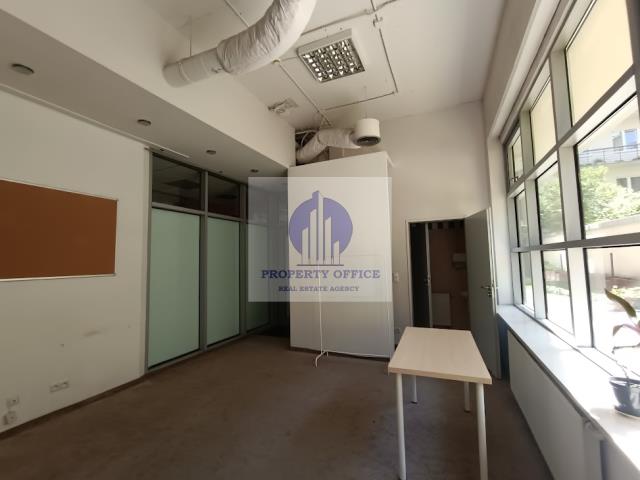 Mokotów: biuro/usługi 30,57m2 miniaturka 5