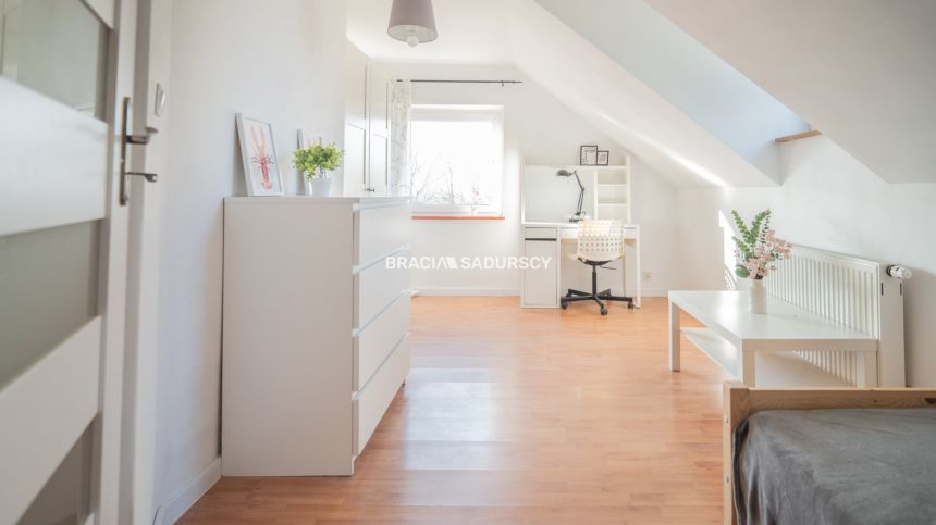 Uroczy dom 130m² z bajkowym ogrodem – Gnatowice! miniaturka 16
