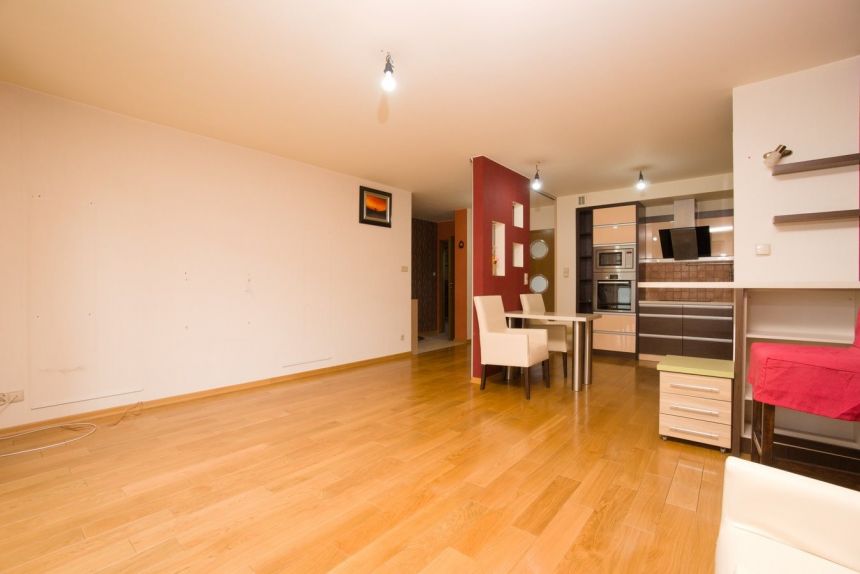 Cztery Pory Roku - apartament 61 m2 + garaż miniaturka 4