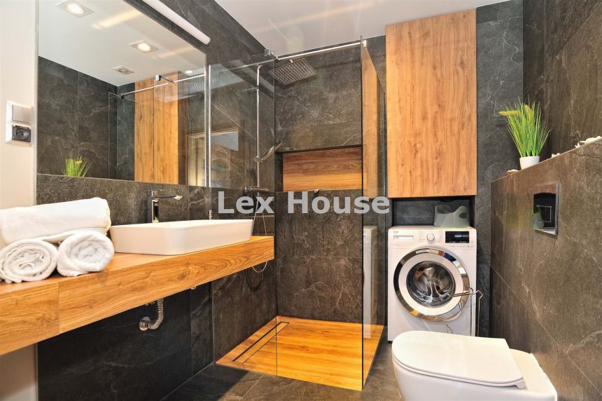 Sprzedam komfortowy apartament w Pobierowie. miniaturka 3