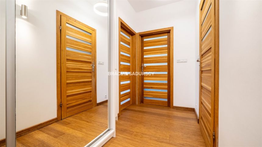 ul. Przedwiośnie | Przestronny salon | Duży balkon miniaturka 24