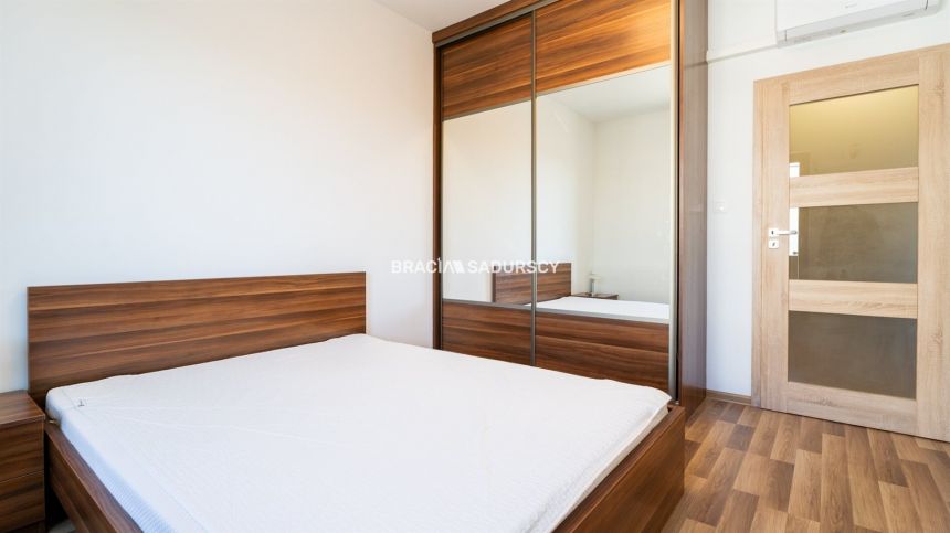Do wynajęcia apartament w prestiżowej inwestycji!! miniaturka 9
