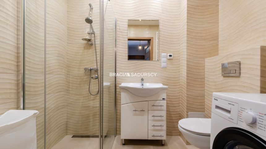 Przestronne mieszkanie z ogródkiem! miniaturka 14