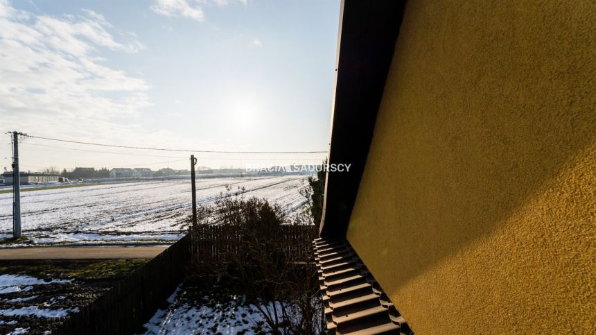 Dom wolnostojący w Zielonkach, duża działka miniaturka 40