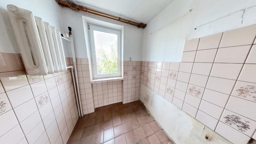 Ciche, rozkładowe, przy parku miniaturka 9