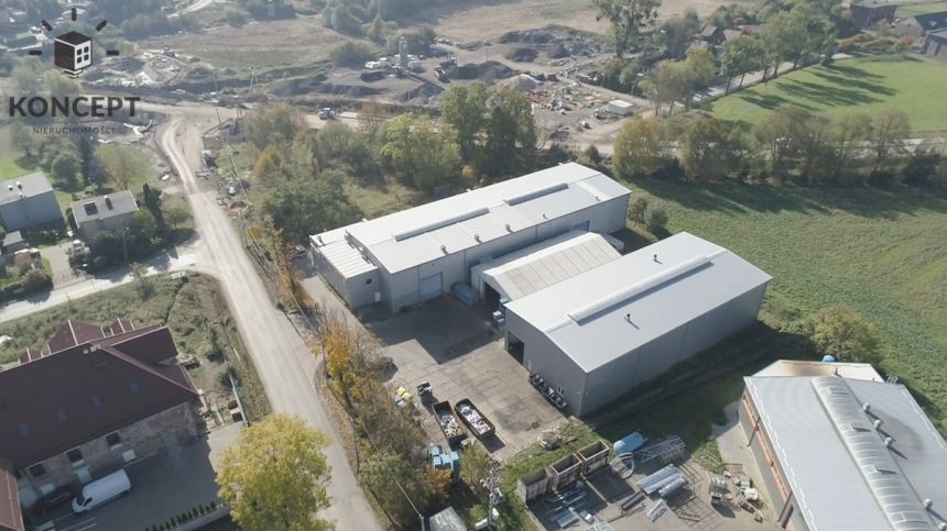 Hala produkcyjno –magazynowa + biura  2km od A1 - zdjęcie 1