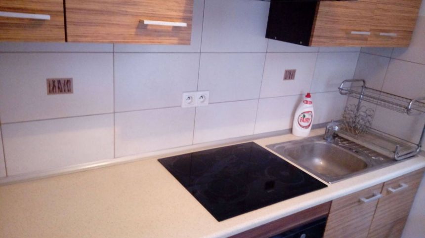 Ładna kawalerka blisko centrum miniaturka 7