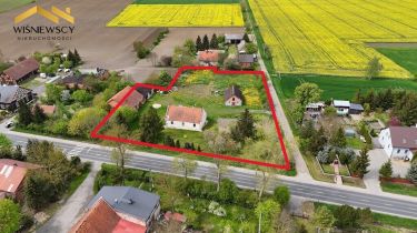 Dom z zabudowaniami i działką 5800 m² – Chlebówka