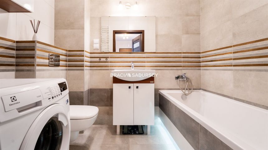 Komfortowy apartament 3 pok. z parkingiem gratis miniaturka 11