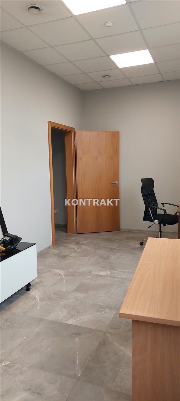 Lokal biurowy przy ul. Krakowskiej w Babicach miniaturka 7