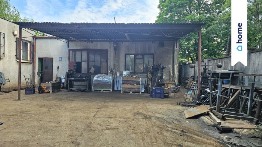 Michelin - działka budowlana zabudowana halami miniaturka 4