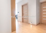 Elegancki wykończony apartament z dużym balkonem miniaturka 16