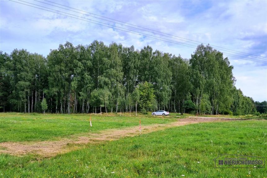 Dwie działki budowlane położone pod lasem. miniaturka 9