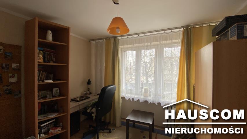 Oś. Podwawelskie, 3 pokoje, jasna kuchnia, balkon, piwnica. miniaturka 2