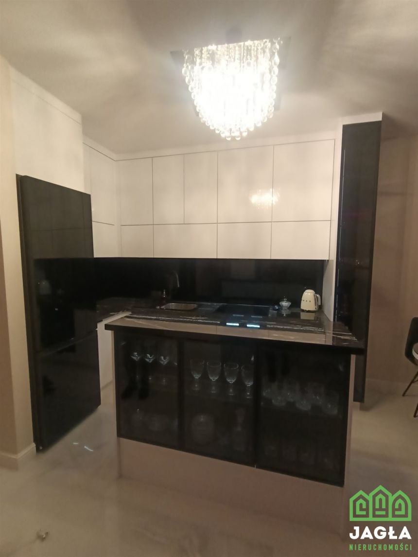 Komfortowy apartament!  Pięknie wykończony. miniaturka 7