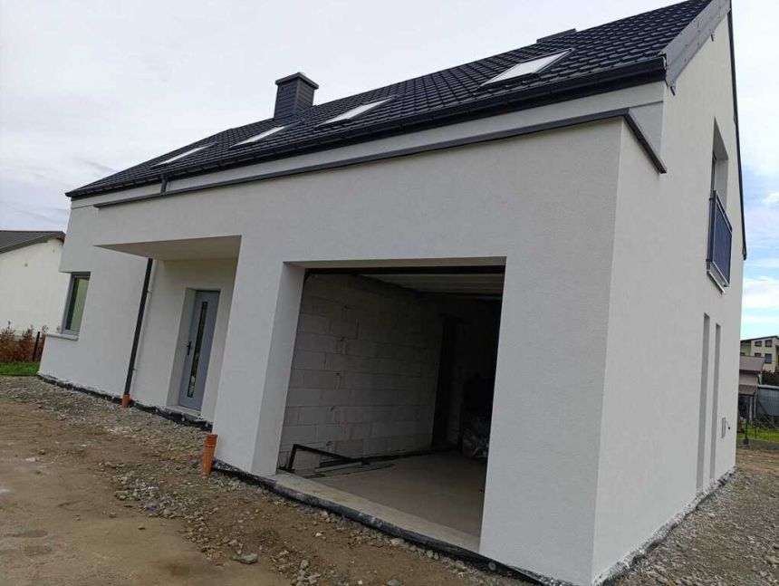 Nowy " Dom w Żurawkach 8 "z garażem 6 arów miniaturka 3