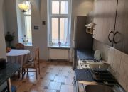 odrestaurowana kamienica, I piętro, balkon miniaturka 15
