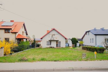 Dom stan surowym, działka 26 ar Lisów g. Lubartów