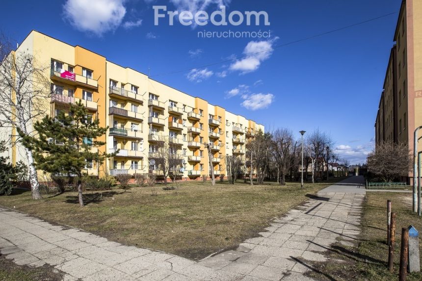 Mieszkanie 62,12m2 w bloku z cegły, ul. Robotnicza - zdjęcie 1