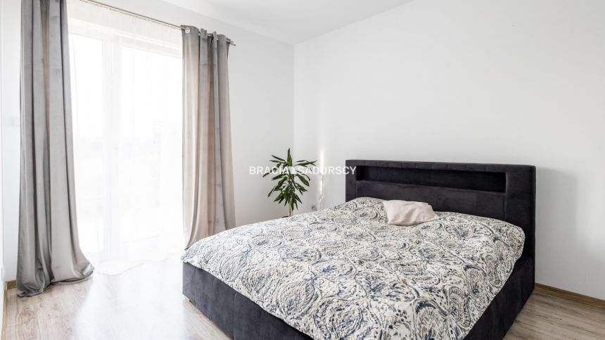 Zielonki: apartament z ogrodem, wysoki standard !! miniaturka 9