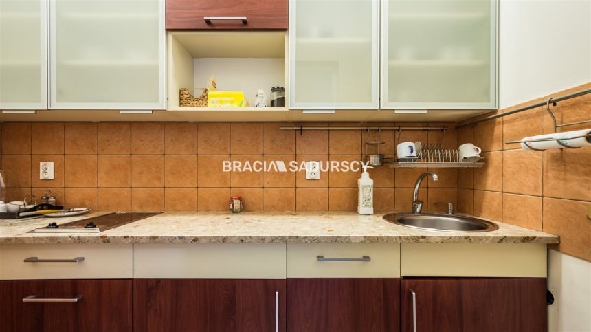 Atrakcyjny lokal w pobliżu Ronda Mogilskiego miniaturka 5