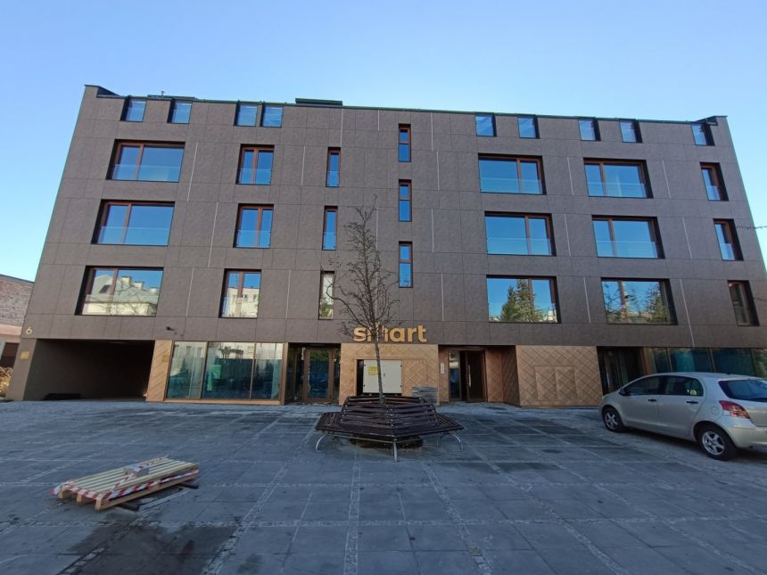 Niepowtarzalny apartament w ścisłym centrum - zdjęcie 1