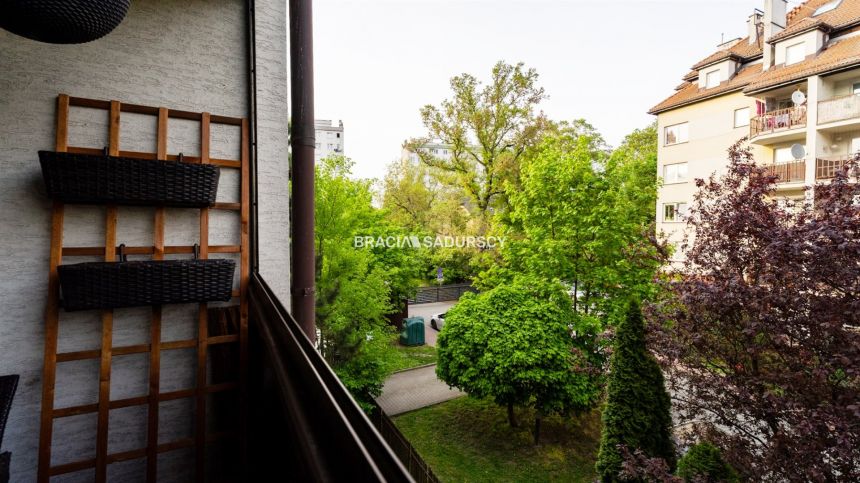 2 pokoje, balkon, Pilotów – nowoczesne i ciche miniaturka 25