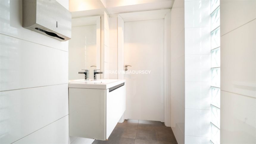 Nowoczesny lokal 102 m², Balicka, Kraków miniaturka 14