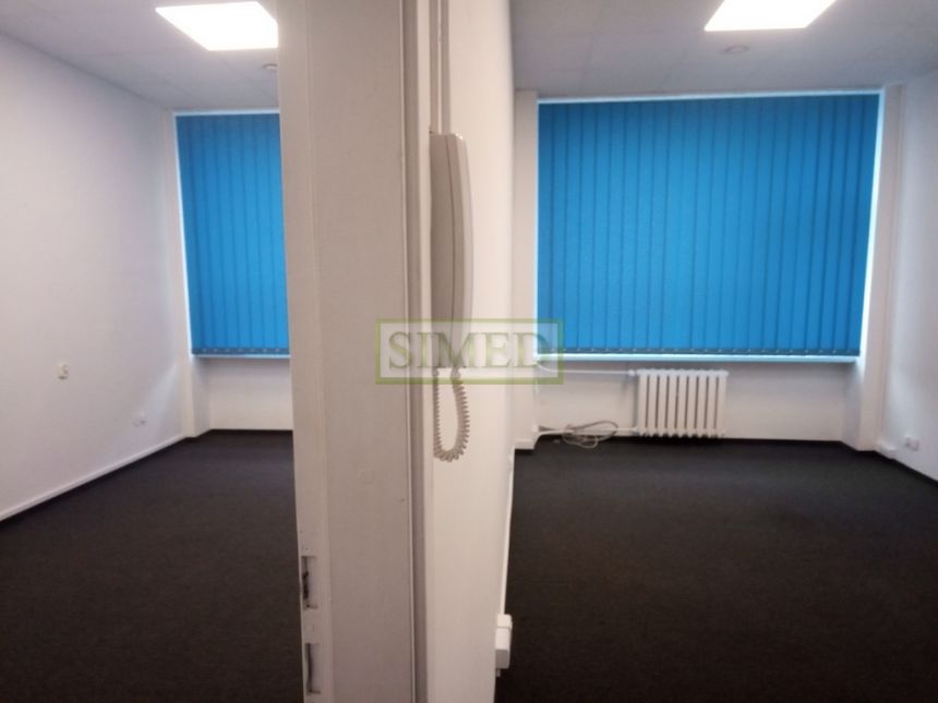 Otwarta przestrzeń,obiekt pofabryczny,wys 4,5m 24h miniaturka 5