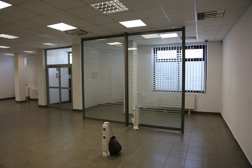 Zielona Góra, ul. Kraljevska 7 lok.G atrakcyjny lokal sprzedaż z najmem zwrotnym miniaturka 5
