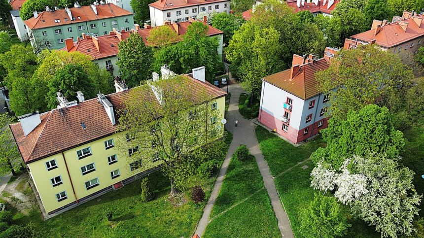Piękne w pełni wyposażone M3 z garderobą Ruda Śl. miniaturka 18