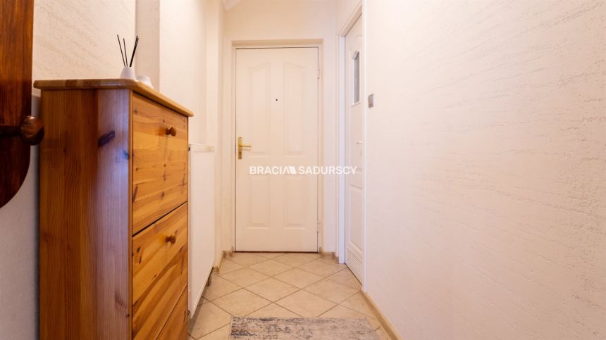 Duże mieszkanie, balkon, ogród,  blisko tramwaj miniaturka 35