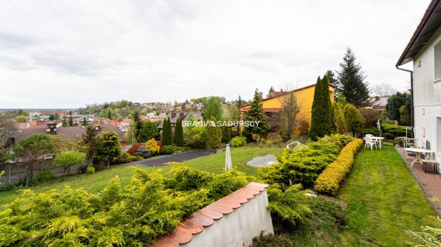 Atrakcyjny dom z działką 1760m2 w Bochni miniaturka 34