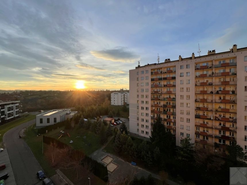 Przestronne 3-pokojowe mieszkanie z loggią miniaturka 4
