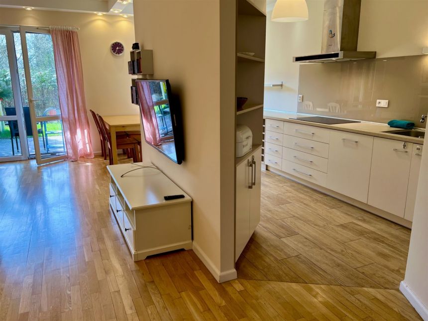 Pienista - 3 pokoje, garaż + parking, taras, ogród miniaturka 7