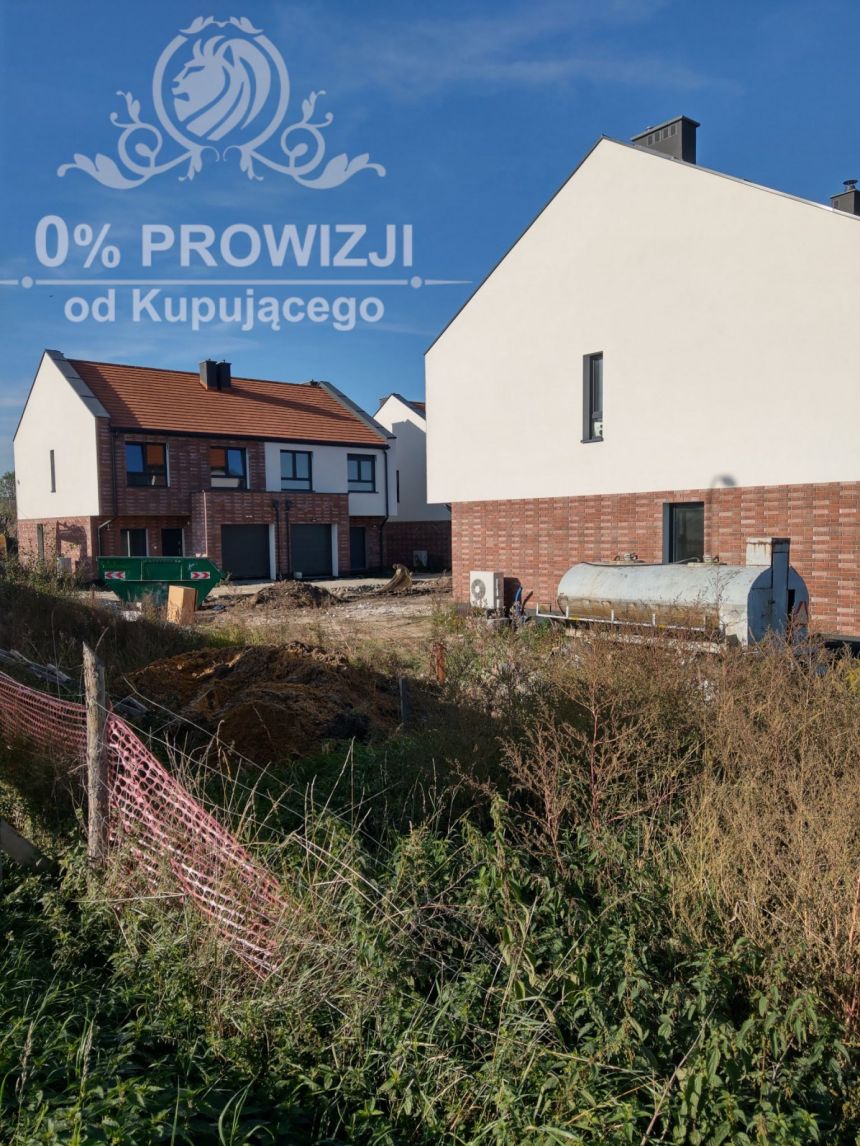 Piękny domek w dobrej lokalizacji z ogrodem/garaż dwustanowiskowy miniaturka 14