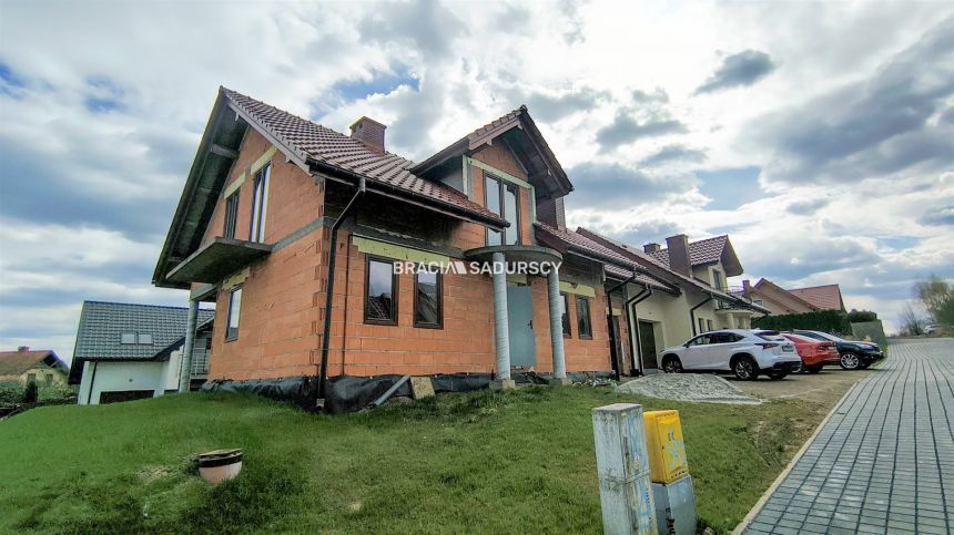 dom 150m2, Bibice, gm. Zielonki,  480m2 działka - zdjęcie 1