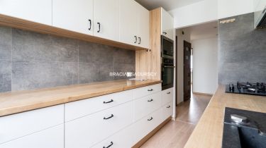 3 pok ok 62m  Kurdwanów widok na Panoramę Miasta