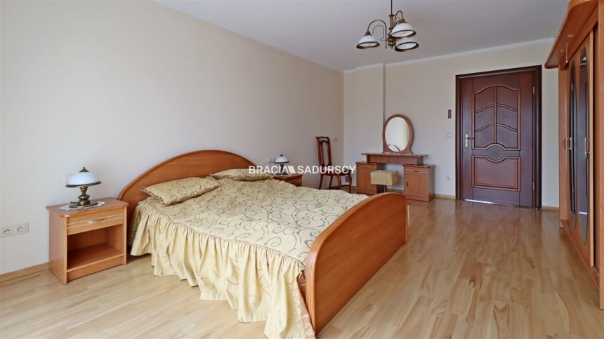 Gustowny dom rezydencyjny miniaturka 21