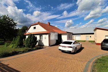 Dom  95 m2 położony w zacisznej okolicy Kaszycach