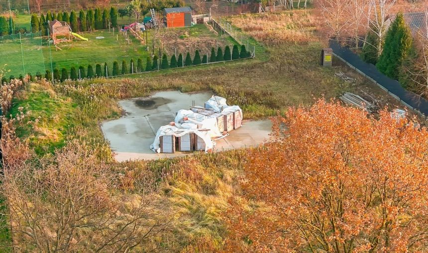 Działka 10 ar z rozpoczętą budową domu parterowego miniaturka 2