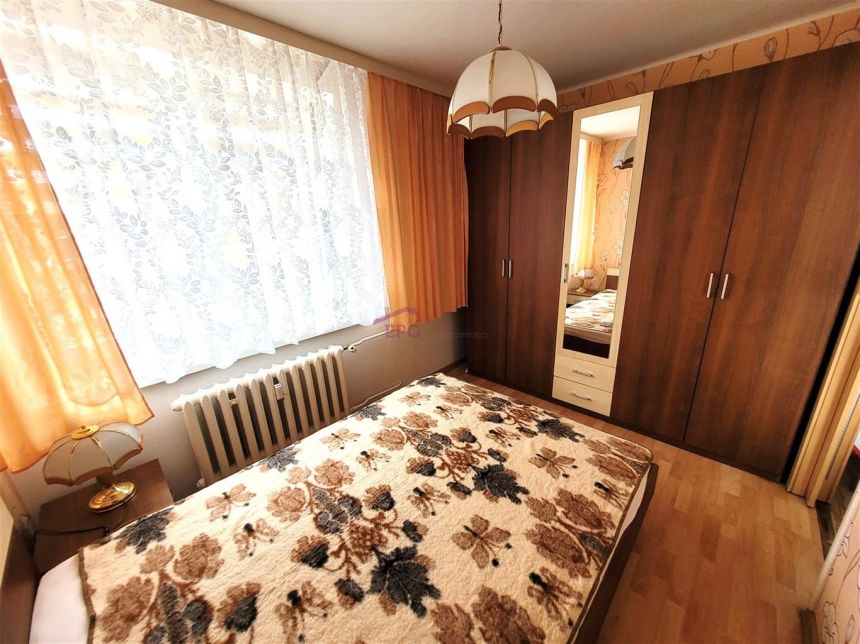 3 POKOJE, NIESKI BUDYNEK PO TERMO, OD RĘKI miniaturka 9