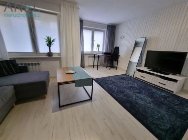 Duża kawalerka do wynajęcia- Wirek, parter, balkon